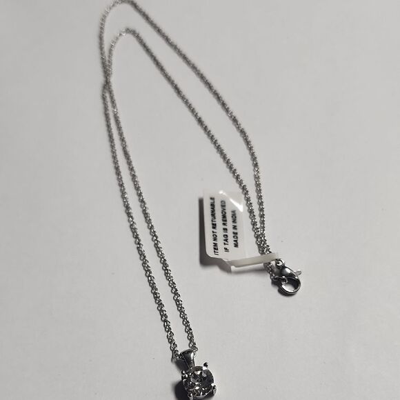 Silver Pendant Necklace - Picture 1 of 3